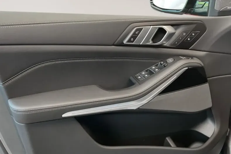 BMW X5 M din 2024 cu 9.900 km - oferta BMW104765 - foto 20