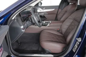 BMW 740 din 2023 - oferta BMW104797
