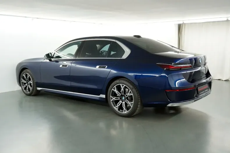 BMW 740 din 2023 cu 33.946 km - oferta BMW104797 - foto 4