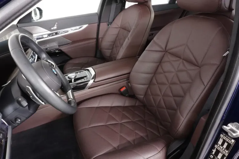 BMW 740 din 2023 cu 33.946 km - oferta BMW104797 - foto 9