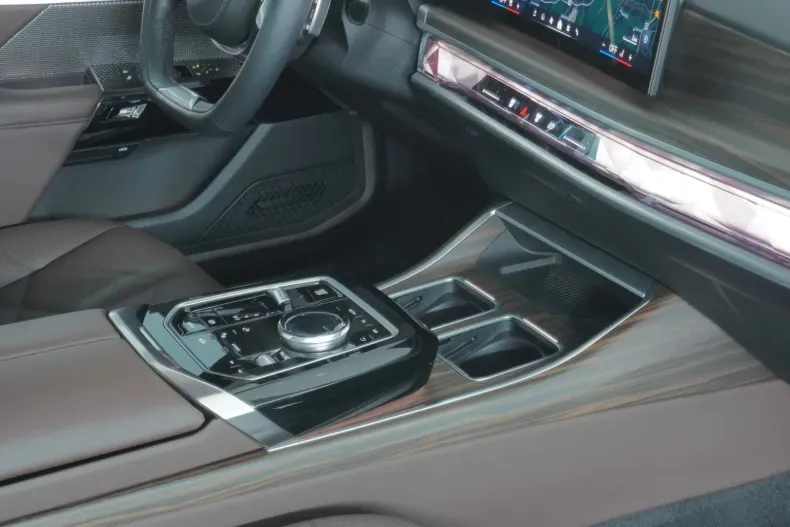 BMW 740 din 2023 cu 33.946 km - oferta BMW104797 - foto 16