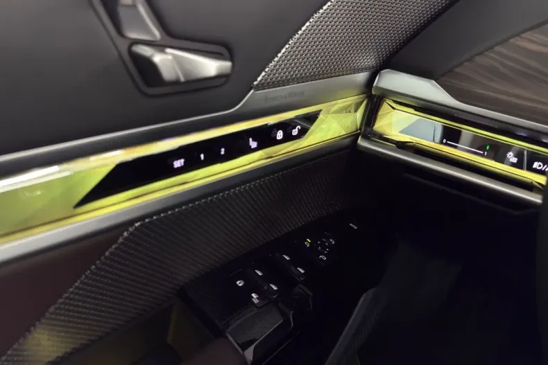 BMW 740 din 2023 cu 33.946 km - oferta BMW104797 - foto 24