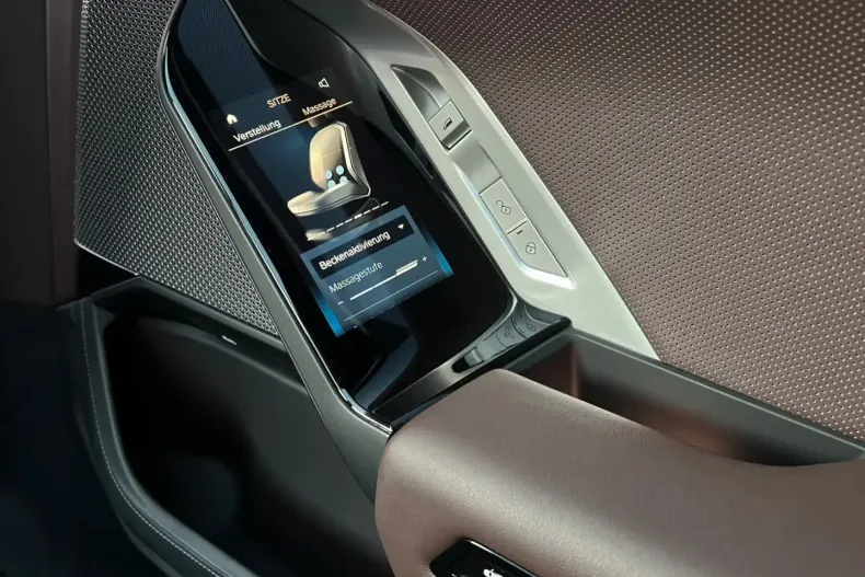 BMW 750 din 2023 cu 24.952 km - oferta BMW104798 - foto 4