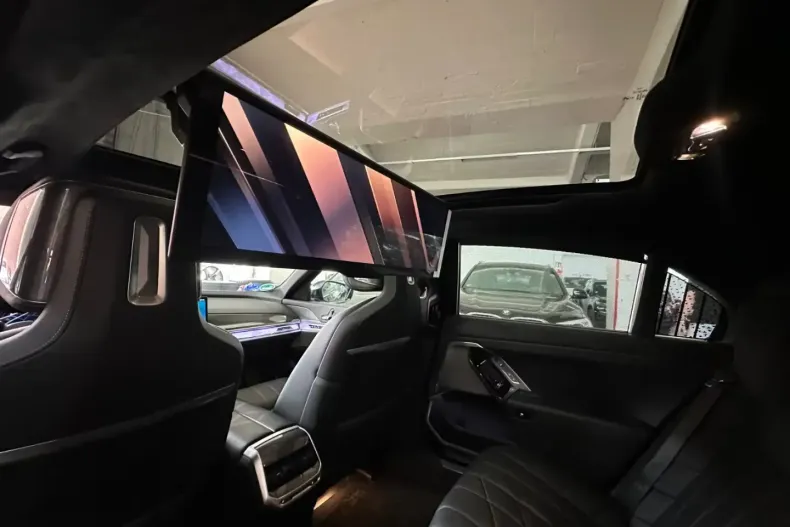 BMW 750 din 2023 cu 38.200 km - oferta BMW104801 - foto 2