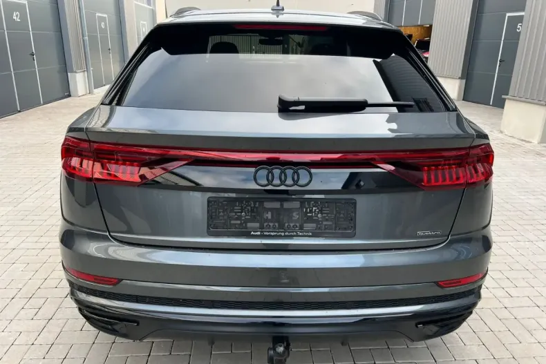 Audi Q8 din 2023 cu 22.271 km - oferta AUD104804 - foto 5