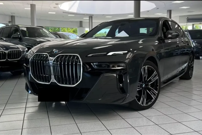 BMW 740 din 2024 cu 22.100 km - oferta BMW104812 - foto 1