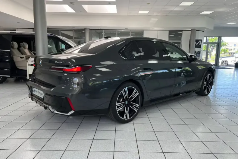 BMW 740 din 2024 cu 22.100 km - oferta BMW104812 - foto 2