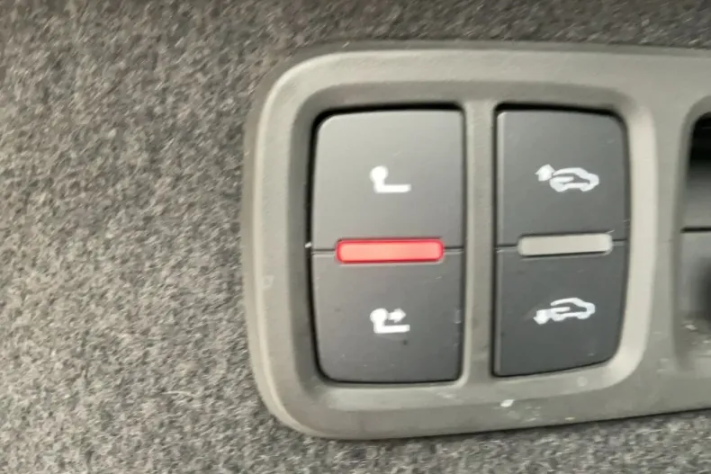 Audi Q8 din 2020 cu 92.160 km - oferta AUD104822 - foto 13