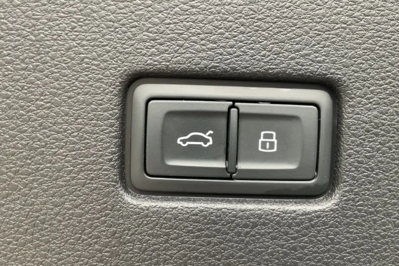 Audi Q8 din 2020 cu 92.160 km - oferta AUD104822 - foto 14