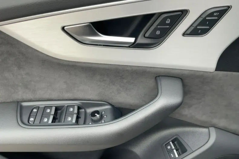 Audi Q8 din 2020 cu 92.160 km - oferta AUD104822 - foto 17