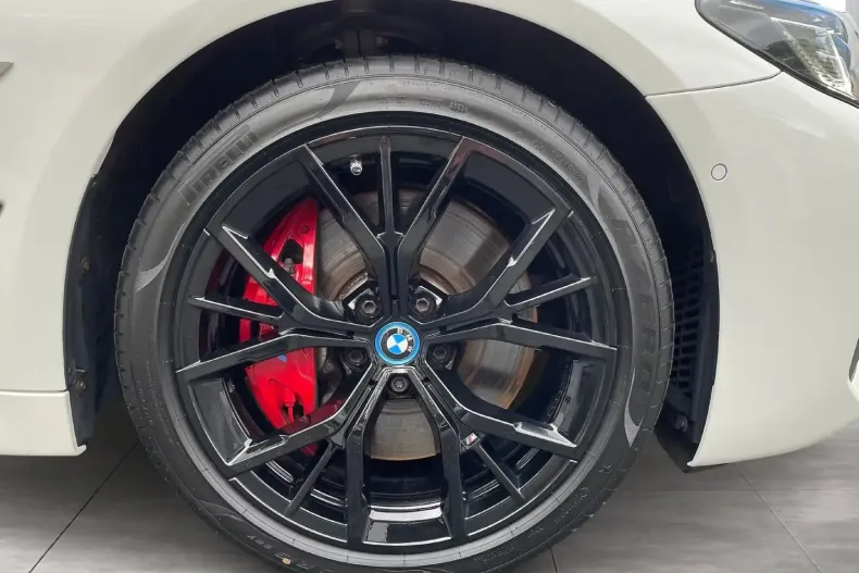 BMW 545 din 2022 cu 66.129 km - oferta BMW104830 - foto 11