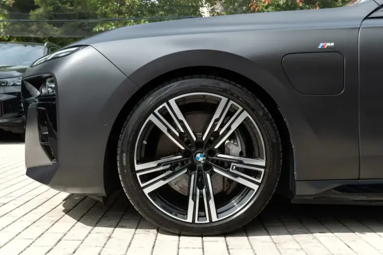 BMW 750 din 2023 cu 46.100 km - oferta BMW104833 - foto 2