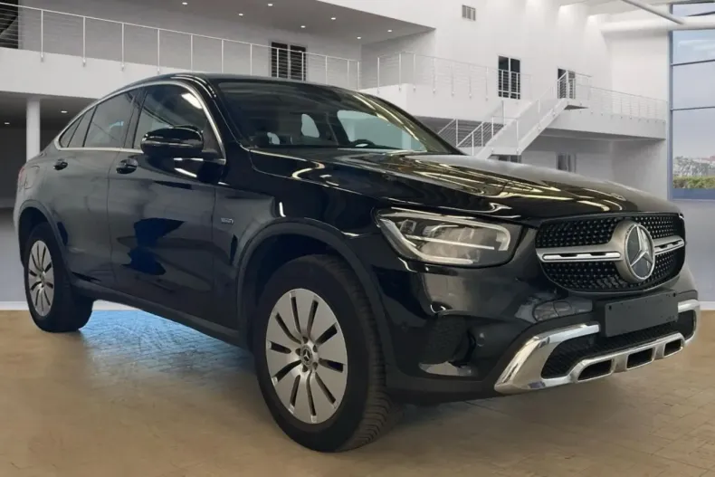 Mercedes-Benz GLC 300 din 2020 cu 99.750 km - oferta MER104844 - foto 1