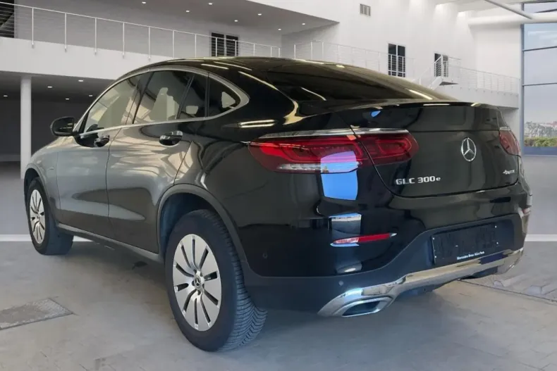 Mercedes-Benz GLC 300 din 2020 cu 99.750 km - oferta MER104844 - foto 2