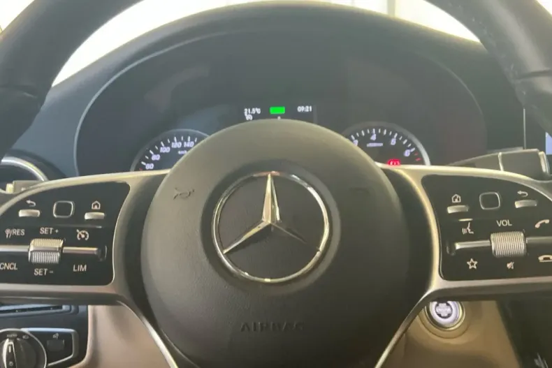 Mercedes-Benz GLC 300 din 2020 cu 99.750 km - oferta MER104844 - foto 8