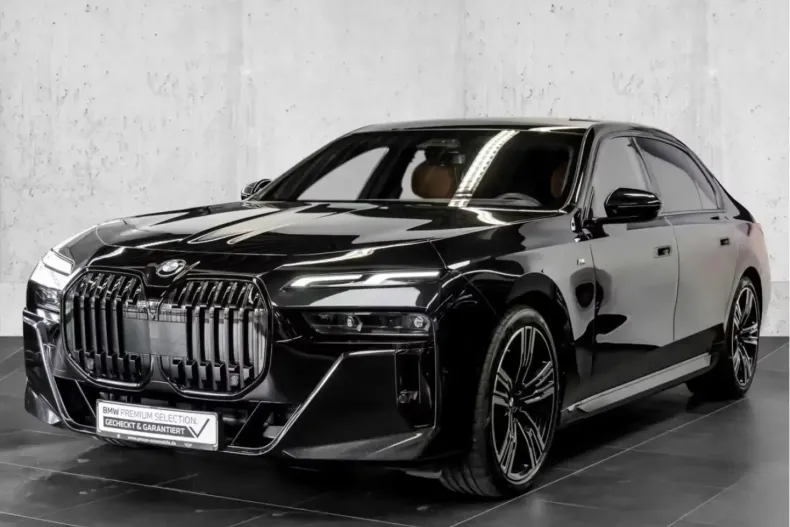 BMW 740 din 2023 cu 89.350 km - oferta BMW104851 - foto 1