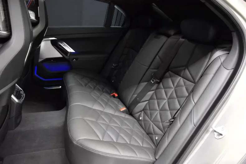 BMW 740 din 2024 cu 26.100 km - oferta BMW104856 - foto 4