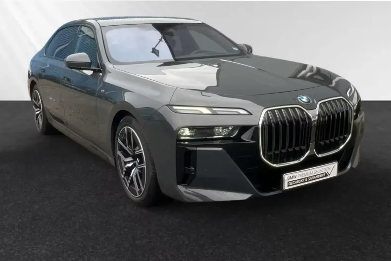 BMW 740 din 2024 cu 20.560 km - oferta BMW104864 - foto 1