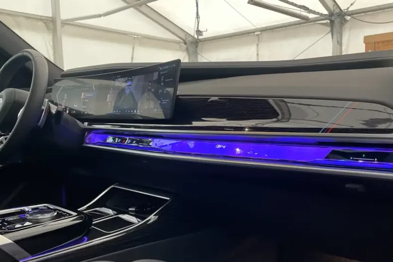 BMW 740 din 2024 cu 19.299 km - oferta BMW104865 - foto 5