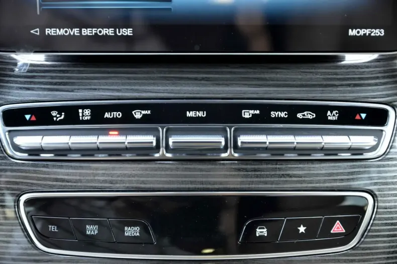 Mercedes-Benz V 300 din 2023 cu 90.230 km - oferta MER104866 - foto 36