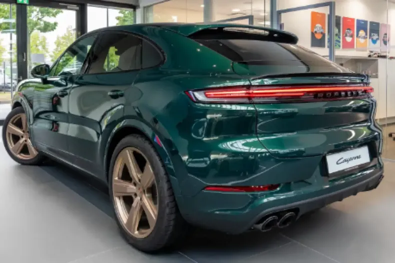 Porsche Cayenne din 2025 cu 50 km - oferta POR104867 - foto 3