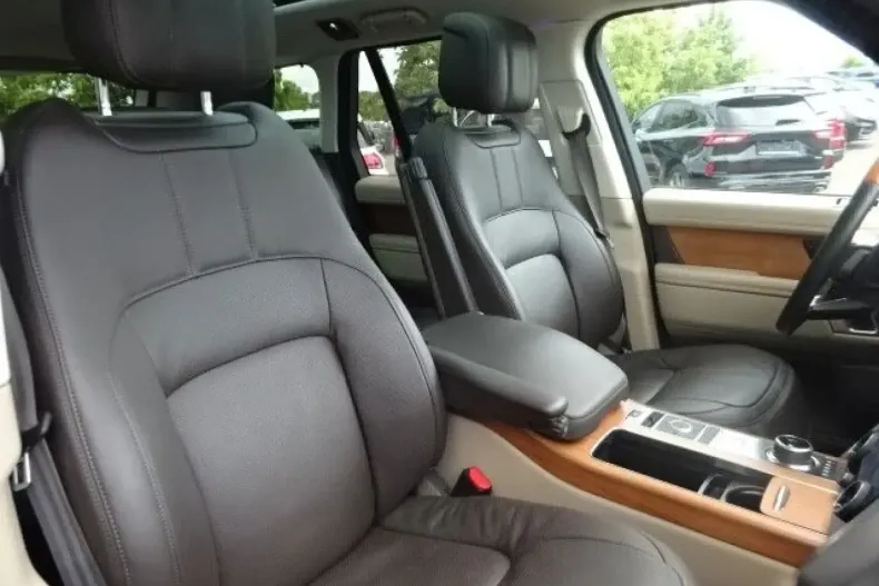 Land Rover Range Rover din 2021 cu 69.129 km - oferta LAN104871 - foto 7