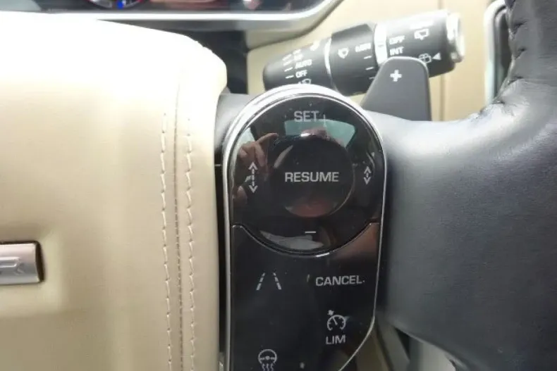 Land Rover Range Rover din 2021 cu 69.129 km - oferta LAN104871 - foto 16