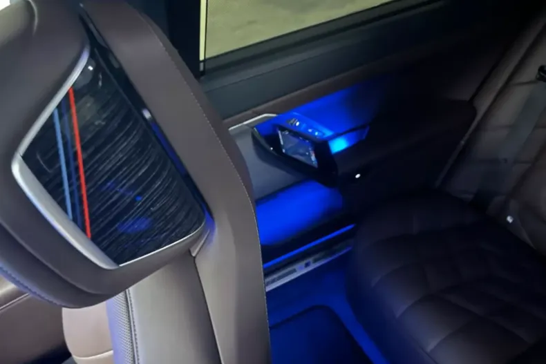 BMW 740 din 2024 cu 48.304 km - oferta BMW104878 - foto 4