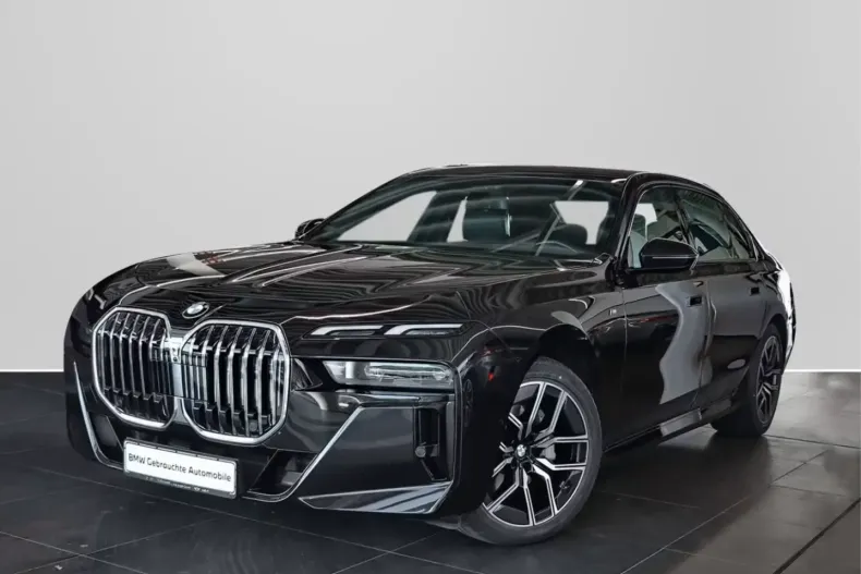 BMW 740 din 2023 cu 49.164 km - oferta BMW104880 - foto 1