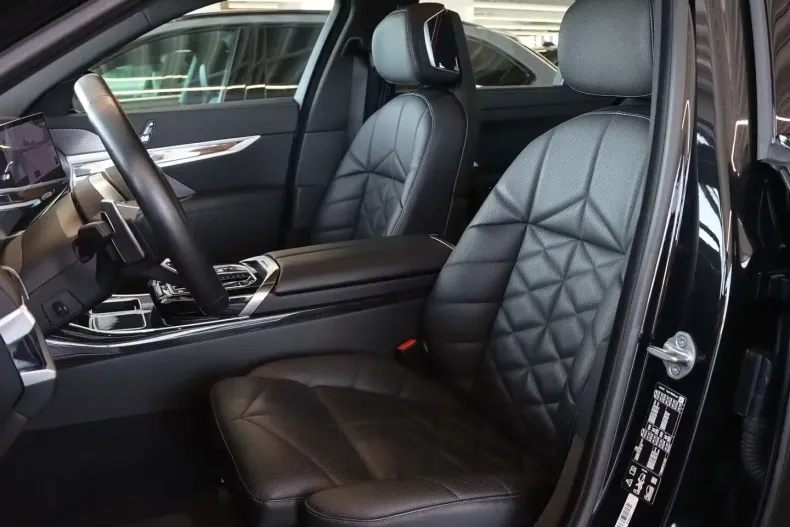 BMW 740 din 2023 cu 49.164 km - oferta BMW104880 - foto 9