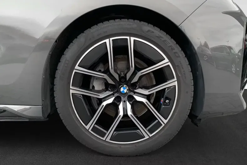 BMW 740 din 2023 cu 31.100 km - oferta BMW104881 - foto 3