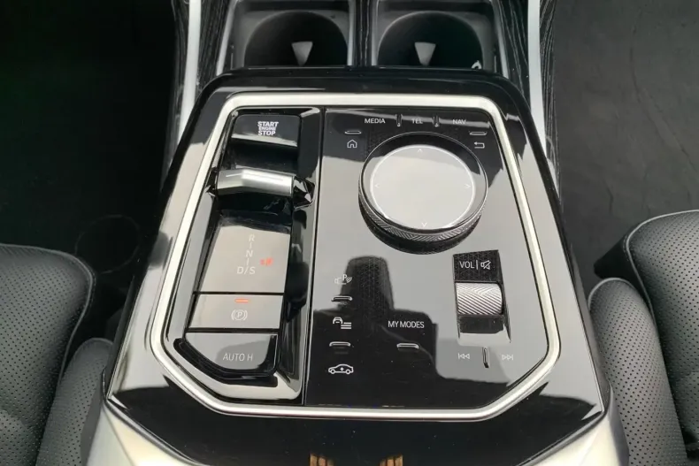 BMW 740 din 2023 cu 31.100 km - oferta BMW104881 - foto 11