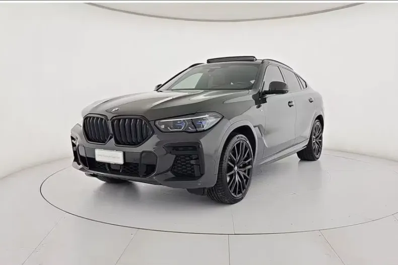 BMW X6 din 2022 cu 72.308 km - oferta BMW104885 - foto 1