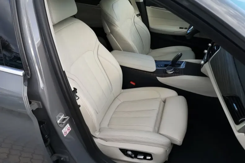 BMW 540 din 2022 cu 71.482 km - oferta BMW104891 - foto 18