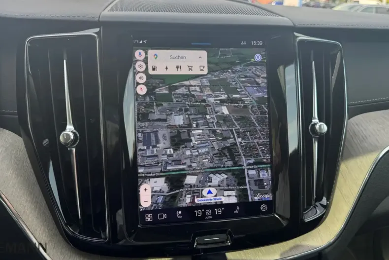 Volvo XC60 din 2022 cu 74.500 km - oferta VOL104895 - foto 20