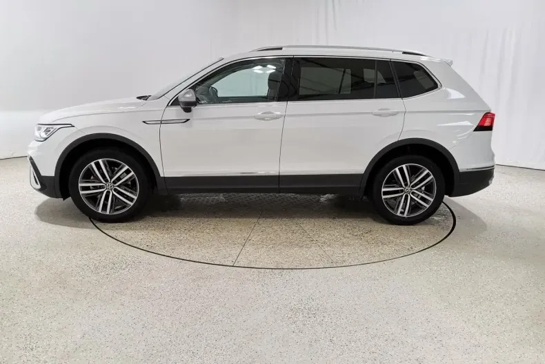 Volkswagen Tiguan Allspace din 2023 cu 57.850 km - oferta VOL104896 - foto 3