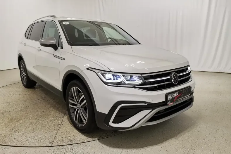 Volkswagen Tiguan Allspace din 2023 cu 57.850 km - oferta VOL104896 - foto 6
