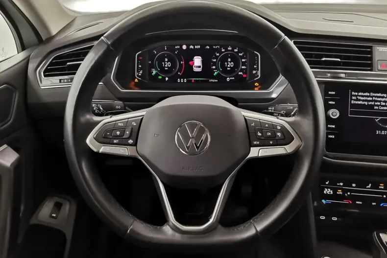 Volkswagen Tiguan Allspace din 2023 cu 57.850 km - oferta VOL104896 - foto 8