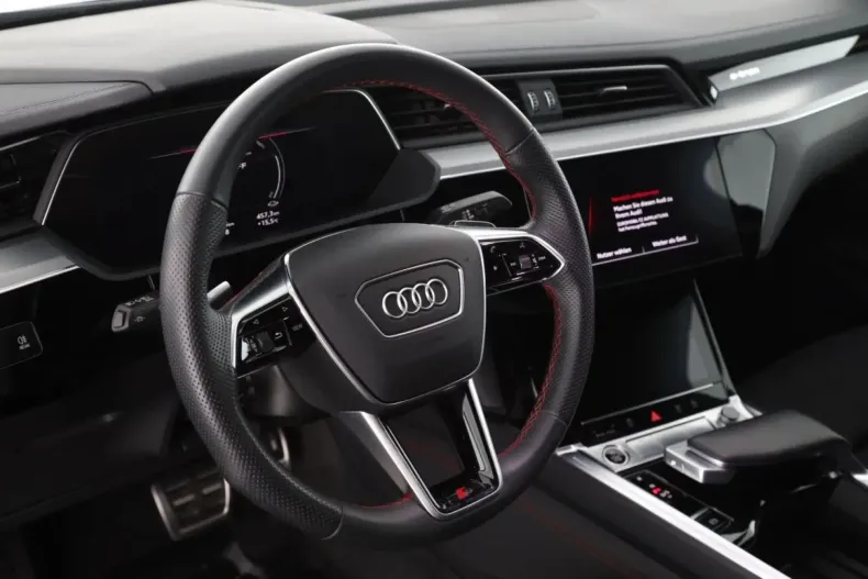 Audi Q8 e-tron din 2023 cu 22.999 km - oferta AUD104903 - foto 15