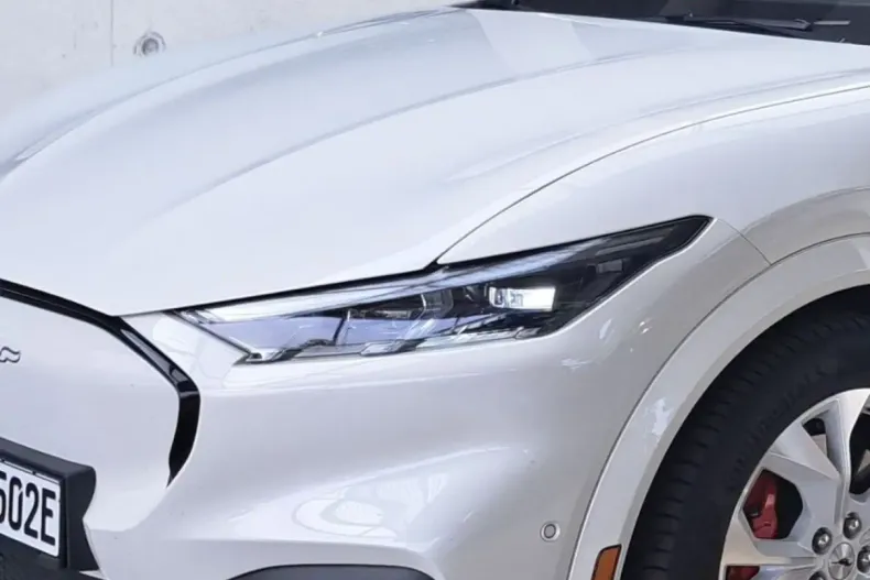 Ford Mustang Mach-E din 2022 cu 33.000 km - oferta FOR104904 - foto 6