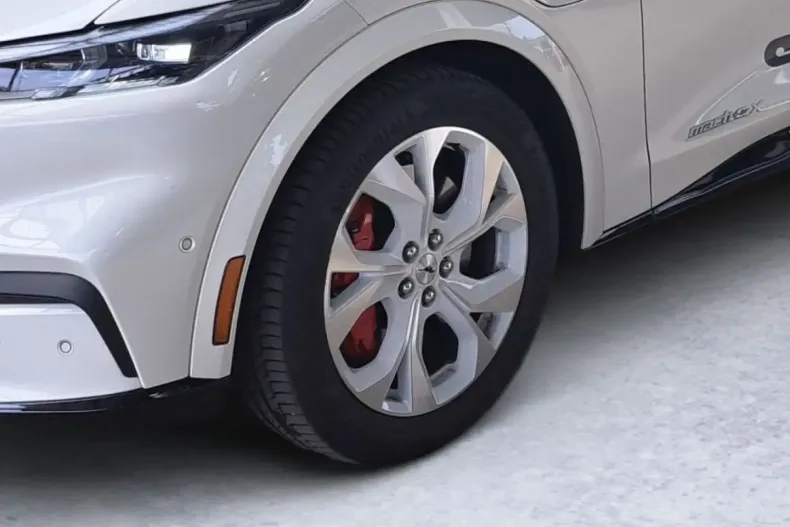 Ford Mustang Mach-E din 2022 cu 33.000 km - oferta FOR104904 - foto 7