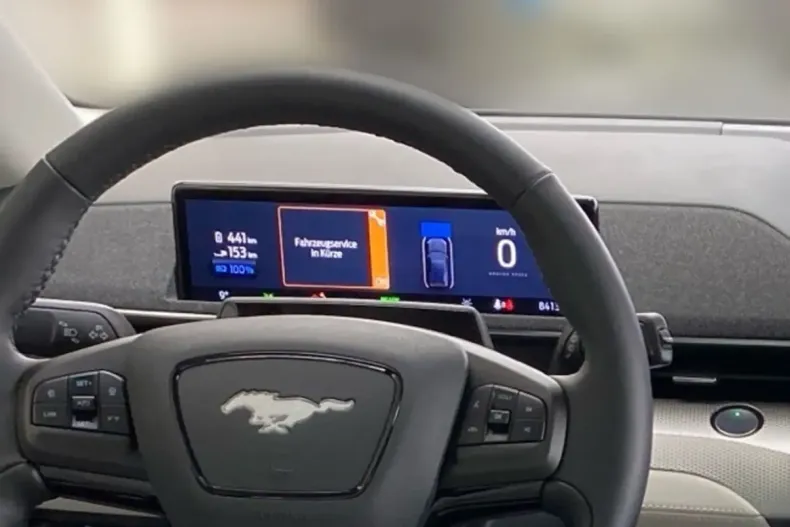 Ford Mustang Mach-E din 2022 cu 33.000 km - oferta FOR104904 - foto 14