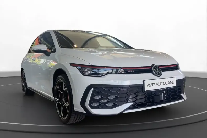 Volkswagen Golf din 2024 cu 12.410 km - oferta VOL104914 - foto 4