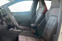 Volkswagen Golf din 2024 cu 12.410 km - oferta VOL104914 - foto 8