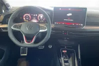 Volkswagen Golf din 2024 cu 12.410 km - oferta VOL104914 - foto 12