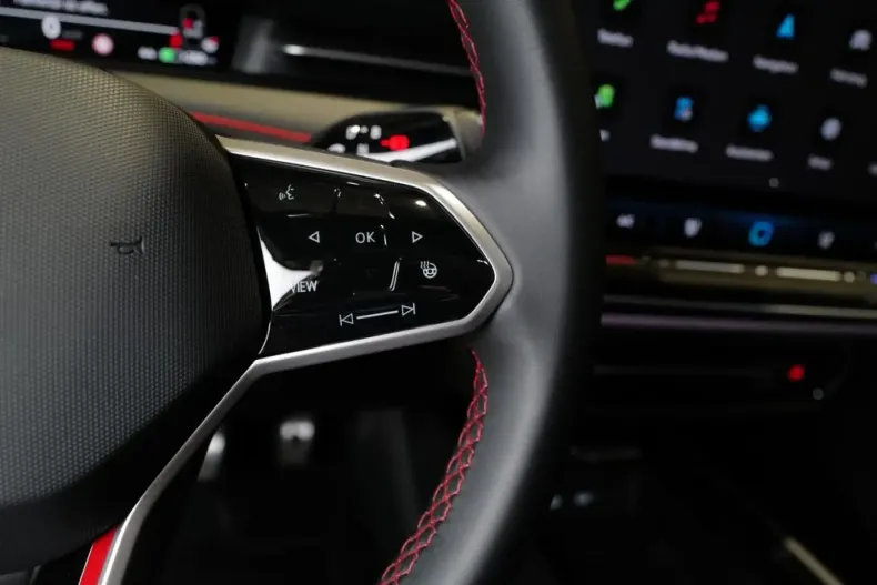 Volkswagen ID.7 din 2024 cu 11.666 km - oferta VOL104922 - foto 12