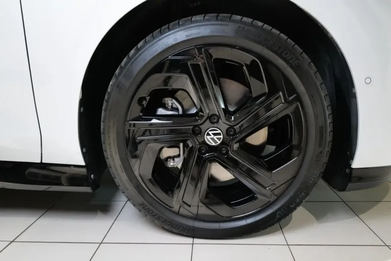 Volkswagen ID.7 din 2024 cu 11.666 km - oferta VOL104922 - foto 15