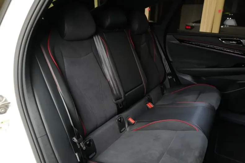 Volkswagen ID.7 din 2024 cu 11.666 km - oferta VOL104922 - foto 24