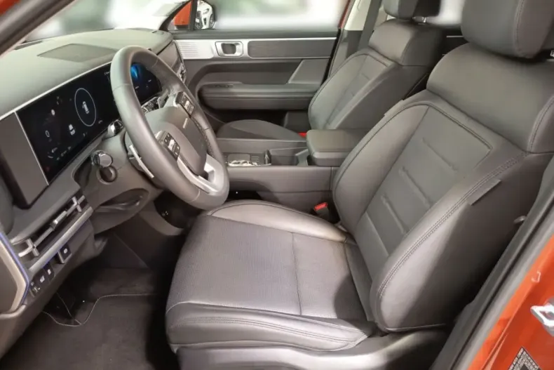 Hyundai SANTA FE din 2024 cu 8.200 km - oferta HYU104925 - foto 8