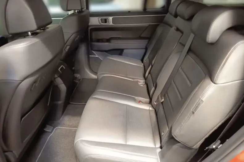 Hyundai SANTA FE din 2024 cu 8.200 km - oferta HYU104925 - foto 9